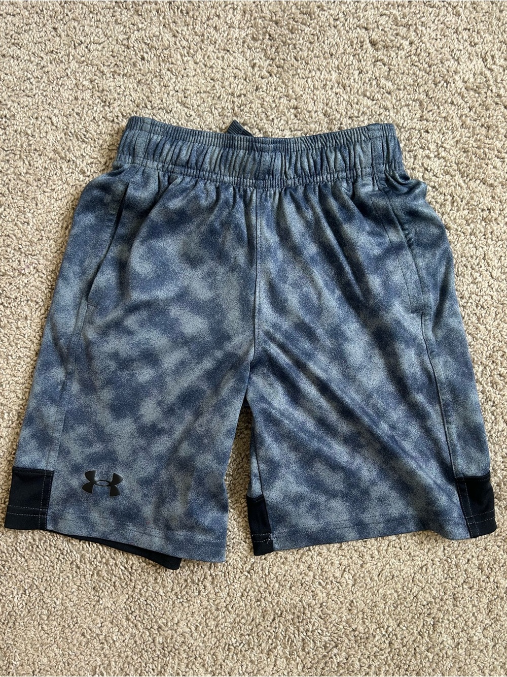 Under Armour Blue Gray Camo Athletic Shorts